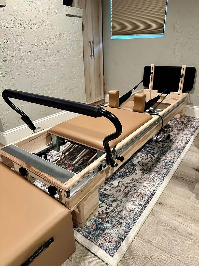 Studio Reformer in Oak Upholstery & Artisan Maple Wood